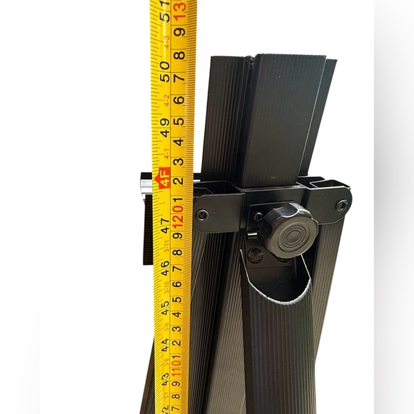 Black Metal Easel - Almost new - Picture 4 of 5